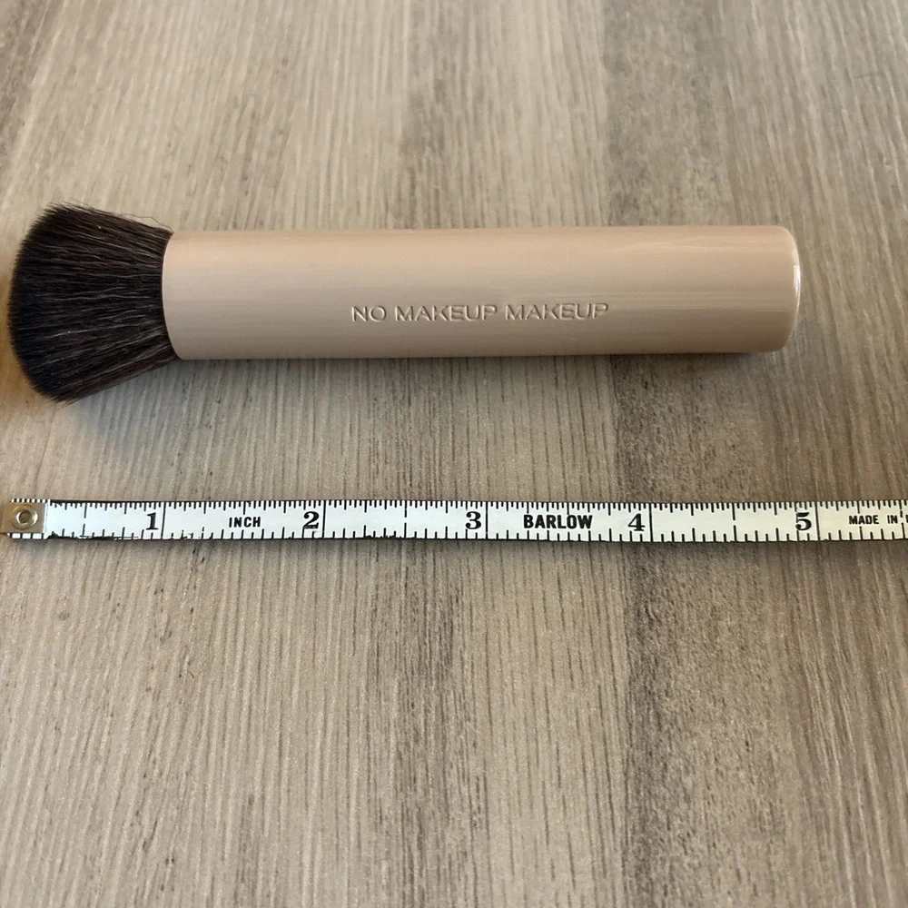No Makeup Makeup Foundation Brush Tan Synthetic Bristles New No Box